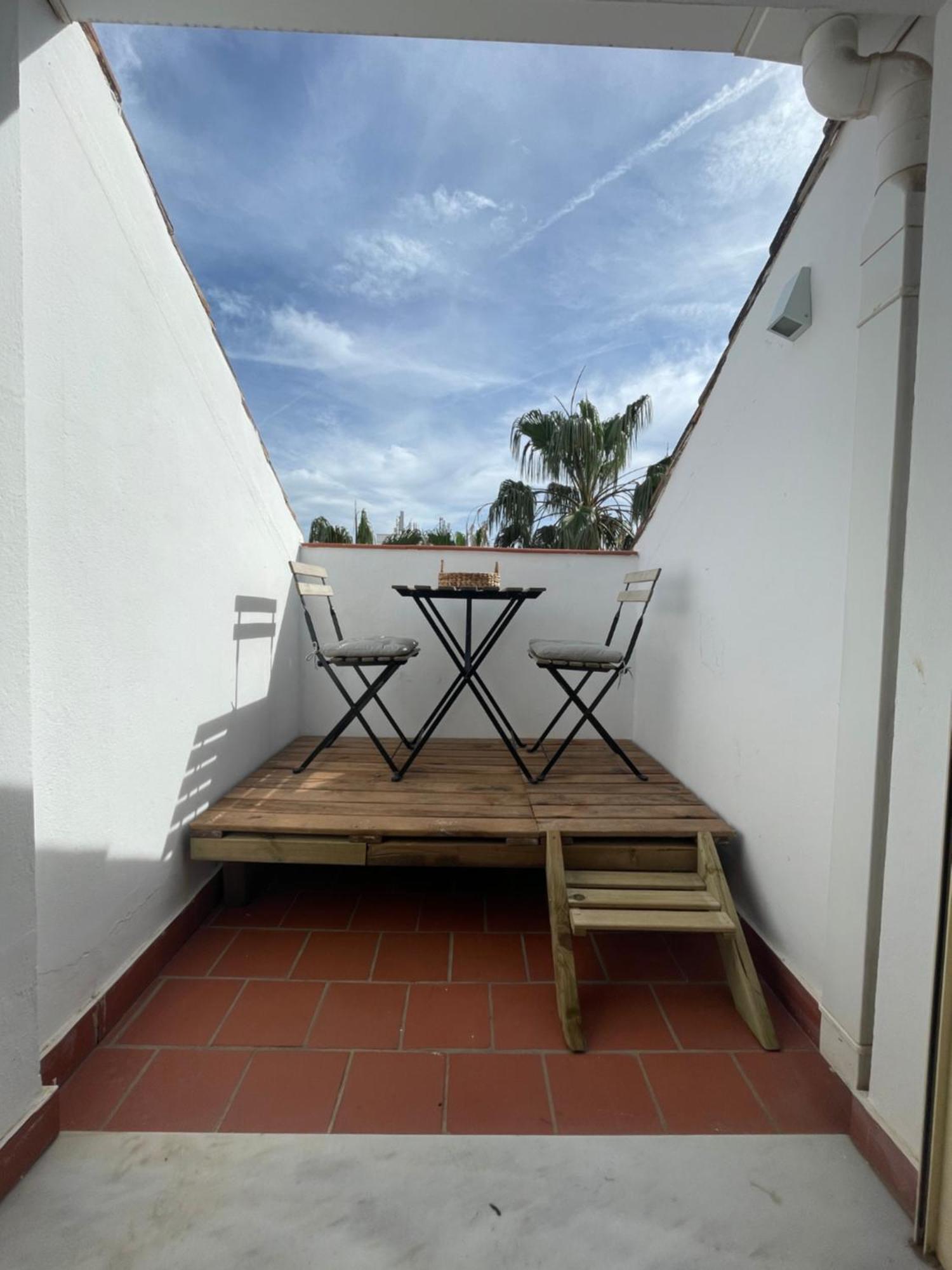 Stay U-Nique Apartments Plaza Constitucion Malaga Exterior photo